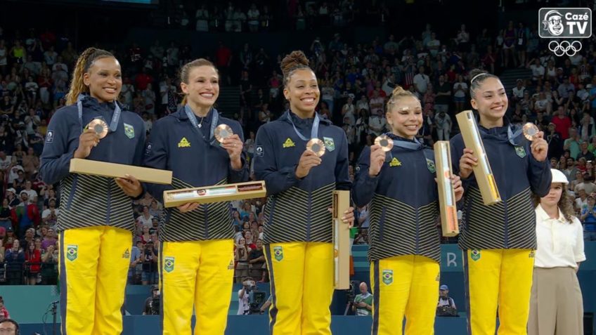 Rebeca Andrade, Jade Barbosa, Lorrane Oliveira, Flávia Saraiva e Júlia Soares