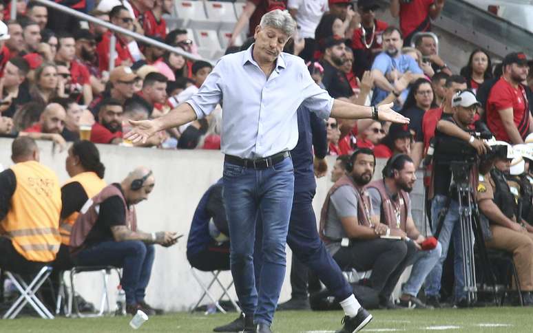 Grêmio conseguiu três pontos muito valiosos para se distanciar de vez da zona do rebaixamento