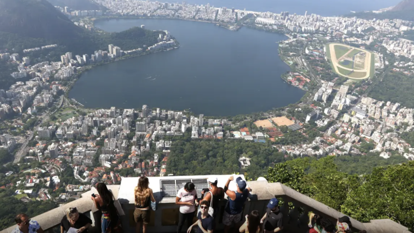 Os turistas estrangeiros  gastaram R$ 26 bilhões no Brasil de janeiro a agosto deste ano –alta de 9% em relação ao registrado nos 8 primeiros meses de 2023