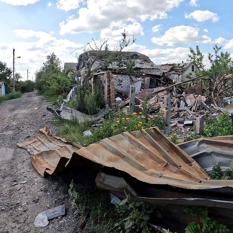 Grande parte da cidade de Lyman, na frente de batalha entre a Rússia e a Ucrânia, foi destruída durante a guerra