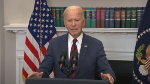 Joe Biden em coletiva de imprensa sobre o furacão Milton