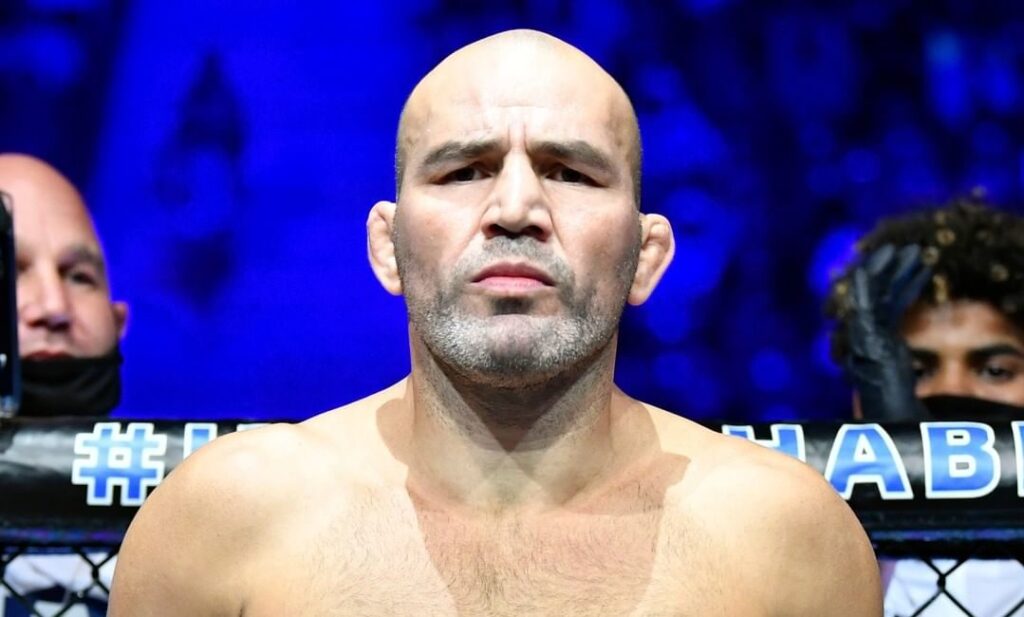 Glover Teixeira em apresentação no UFC. Foto: Reprodução/Instagram @ufc_brasil