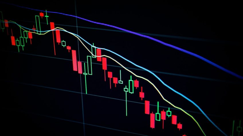 tela mostra gráfico em queda