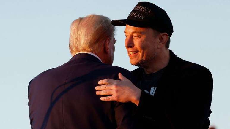 Musk apareceu ao lado de Trump em um comício no início deste mês