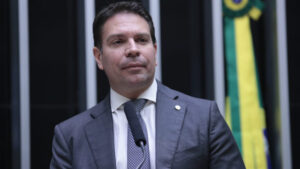 Na imagem, o deputado Alexandre Ramagem na Câmara