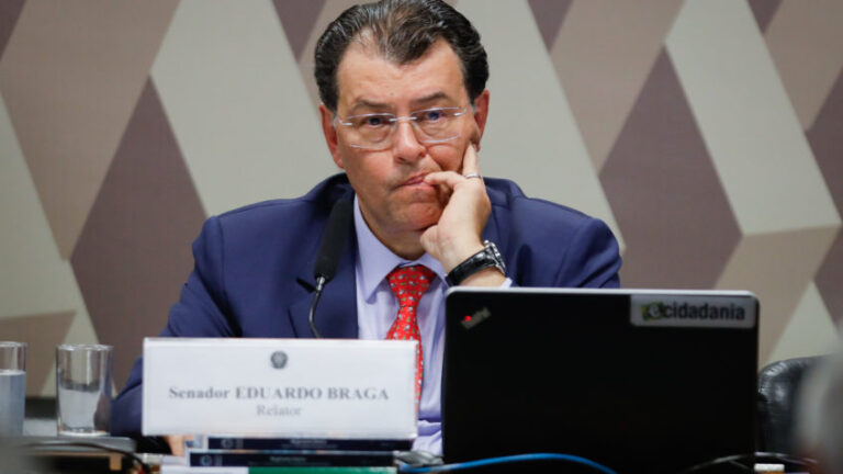 O senador e relator da proposta da reforma tributária, Eduardo Braga (MDB-AM)