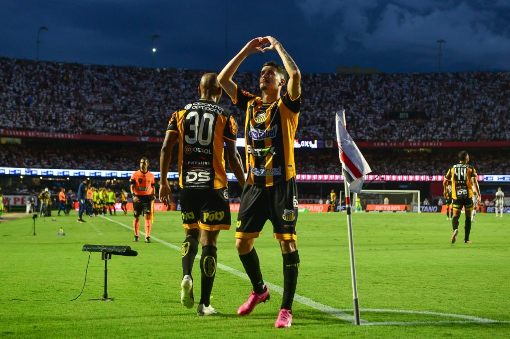 Rômulo marca no MorumBIS e Novorizontino elimina o São Paulo nas quartas de final do Paulistão. (Foto: Twitter do Paulistão)