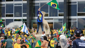 Depredação na Praça dos Três Poderes